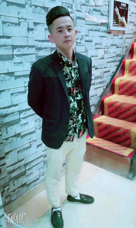 男人三十而立的第一张照片--厦门相亲服务中心