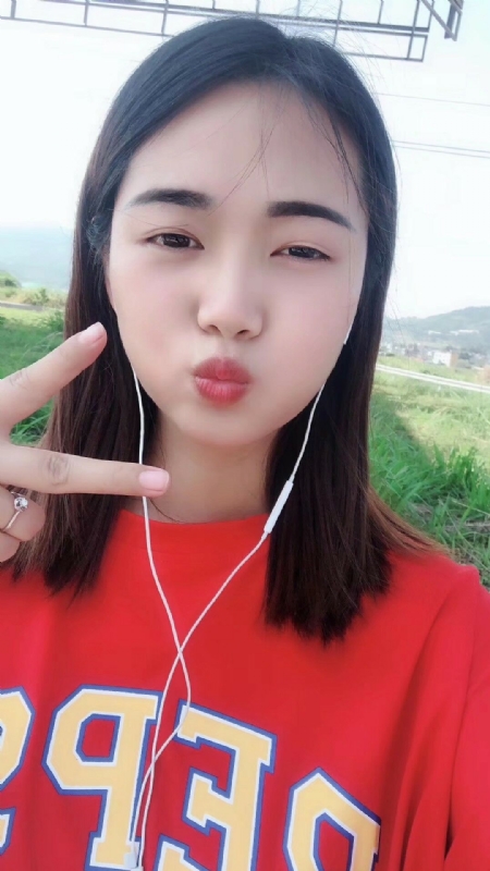 深拥必定温暖的第一张照片--厦门相亲服务中心