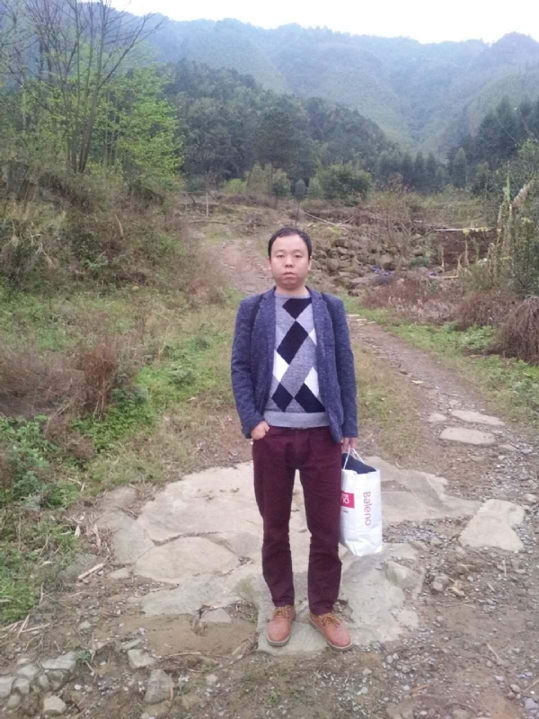 奋斗的第一张照片--厦门相亲服务中心