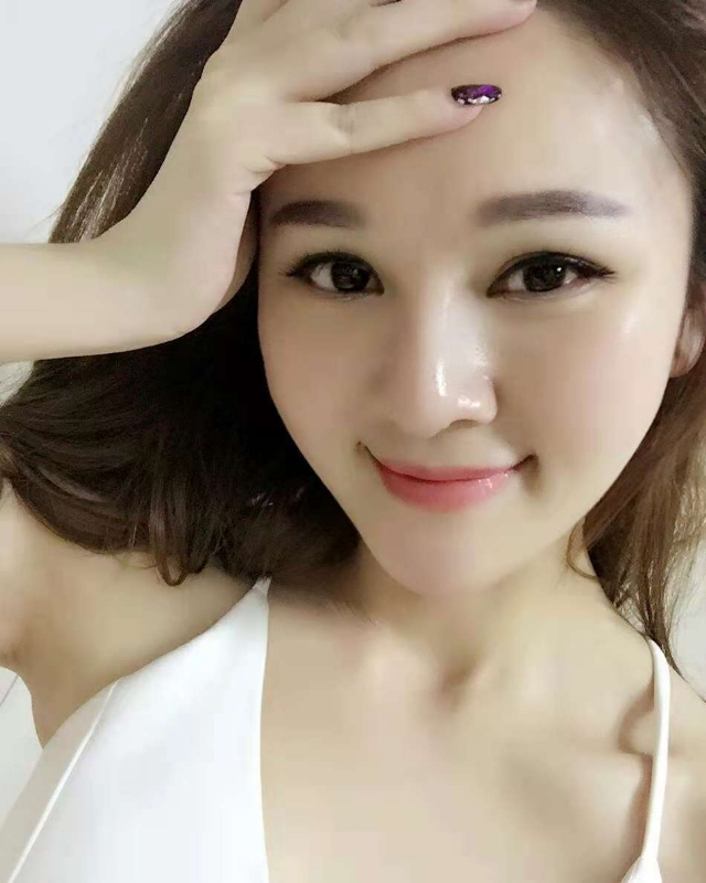 欣颖的第一张照片--厦门相亲服务中心
