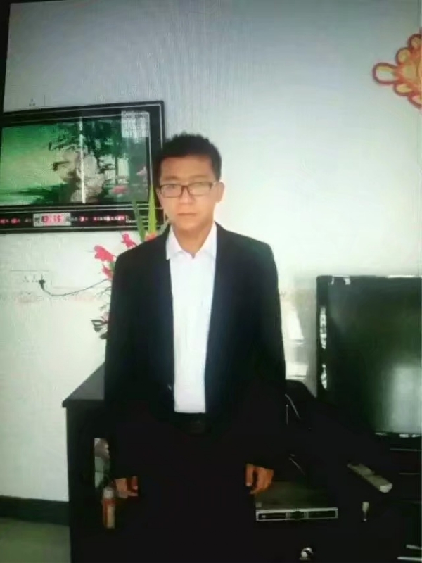 依然疼痛的第一张照片--厦门相亲服务中心