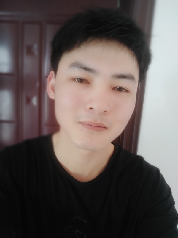 小情绪)っ的第一张照片--厦门相亲服务中心