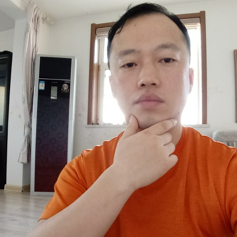爱热闹的人的第一张照片--厦门相亲服务中心