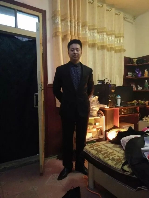 亮亮的第一张照片--厦门相亲服务中心