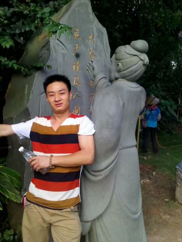 相依相伴的第一张照片--厦门相亲服务中心