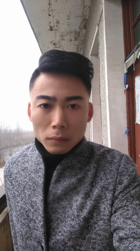 谁伴我闯荡的第一张照片--厦门相亲服务中心