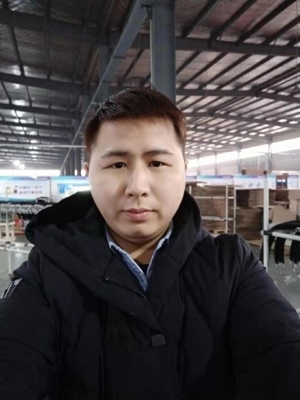 刀锋的第一张照片--厦门相亲服务中心