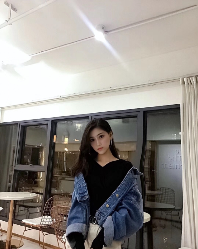 爱笑的眼睛的第一张照片--厦门相亲服务中心