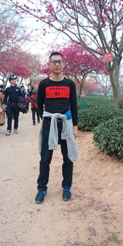 小梁的第一张照片--厦门相亲服务中心