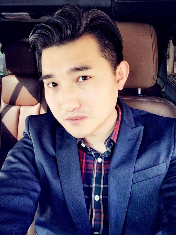 奋斗的第三张照片--厦门相亲服务中心