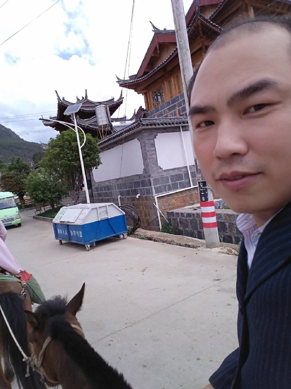 当代军人的第一张照片--厦门相亲服务中心