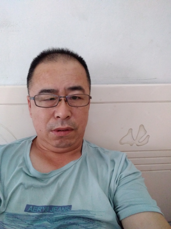 大叔的第一张照片--厦门相亲服务中心