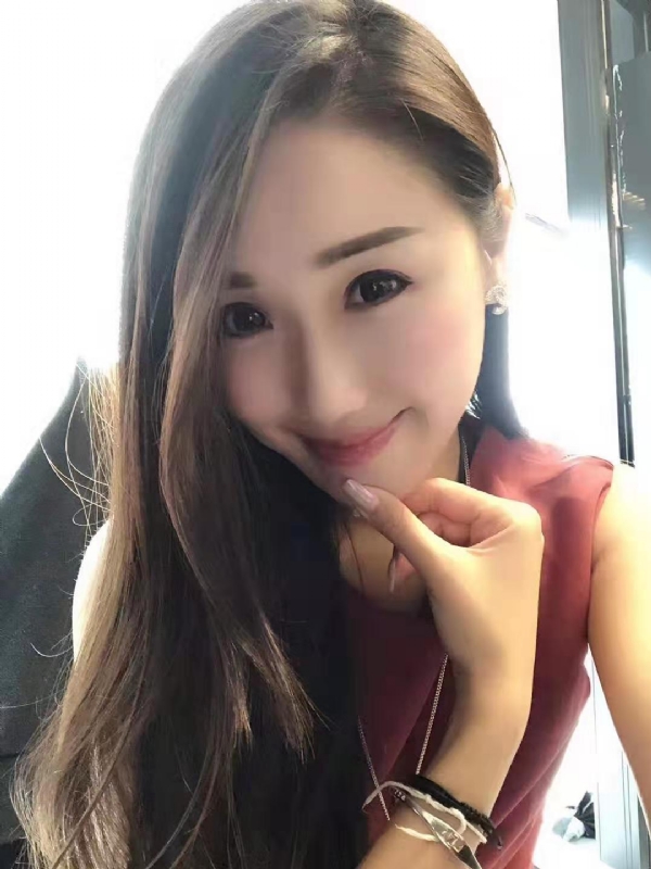 彩蝶的第一张照片--厦门相亲服务中心