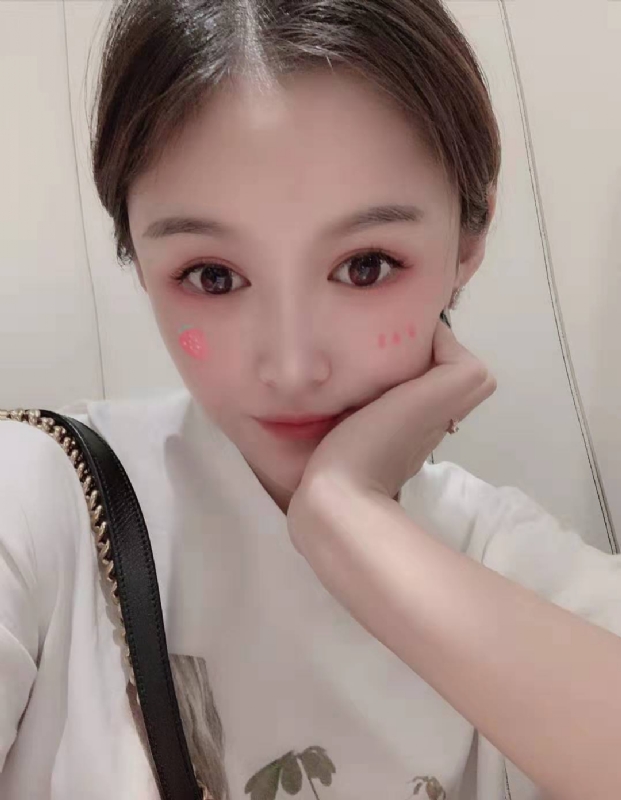 fei菲儿的第一张照片--厦门相亲服务中心