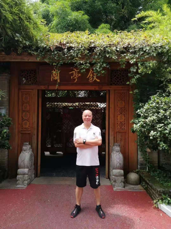 李国伟的第四张照片--厦门相亲服务中心
