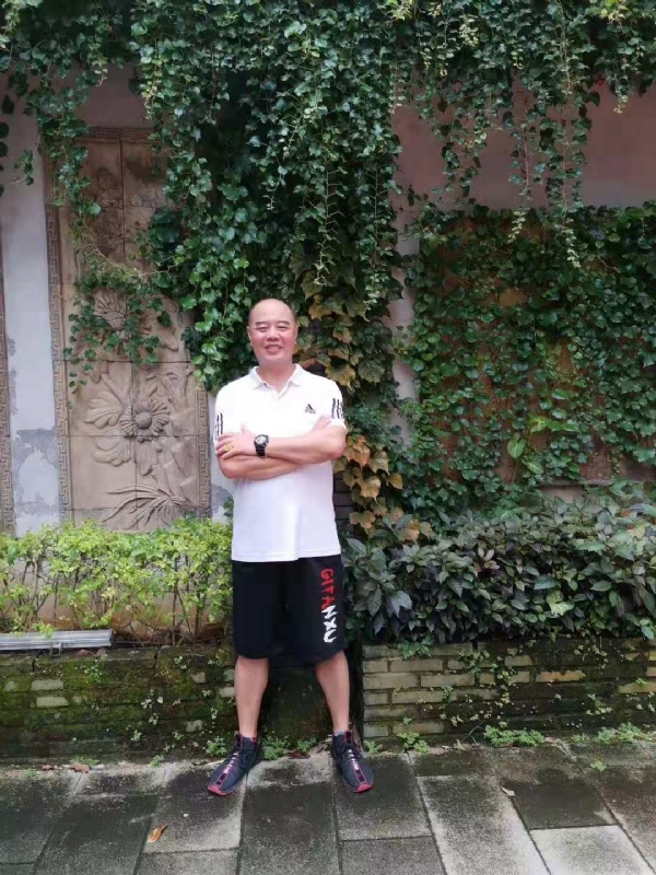 李国伟的第五张照片--厦门相亲服务中心