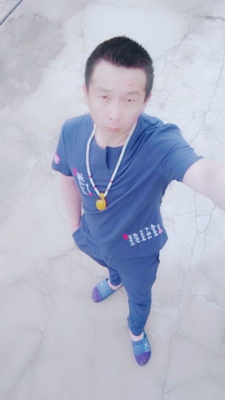 一叶之秋的第一张照片--厦门相亲服务中心