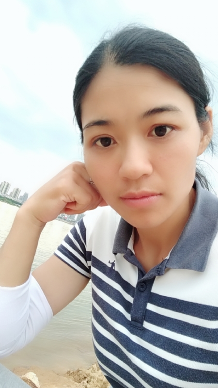 梅子的第一张照片--厦门相亲服务中心