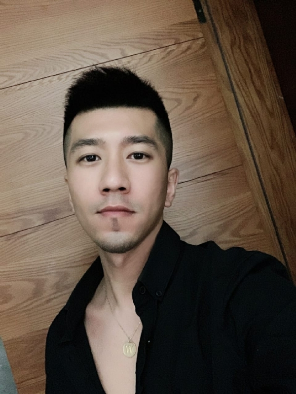 佳佳的第一张照片--厦门相亲服务中心