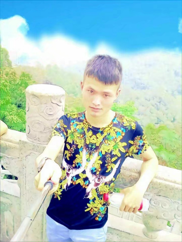 孤独王者元首的第一张照片--厦门相亲服务中心