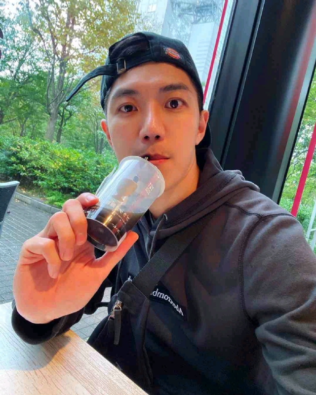 苏天奇的第一张照片--厦门相亲服务中心