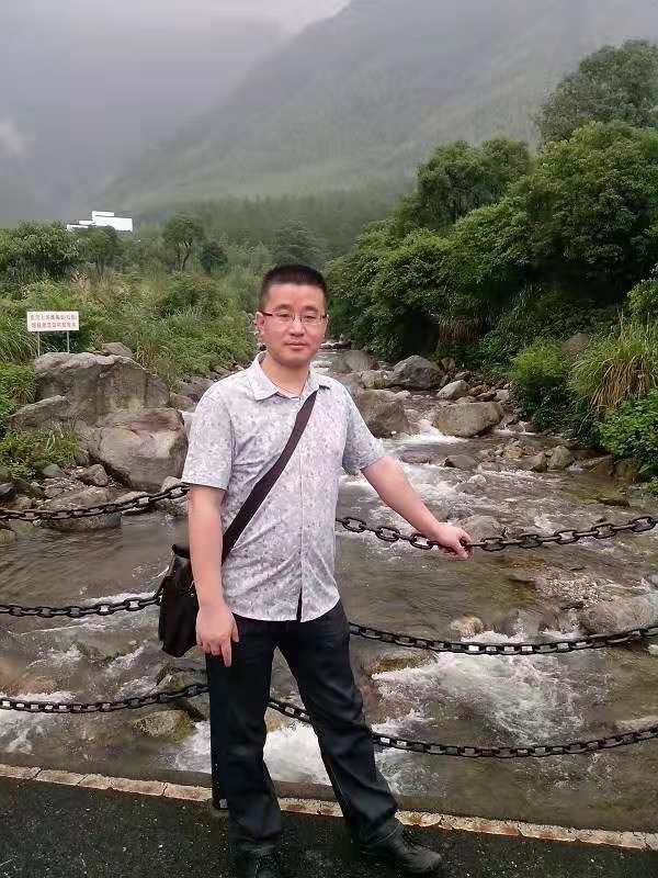 淡定牛魔王的第三张照片--厦门相亲服务中心