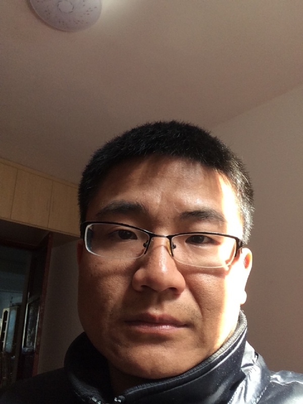 余浩浩的第一张照片--厦门相亲服务中心