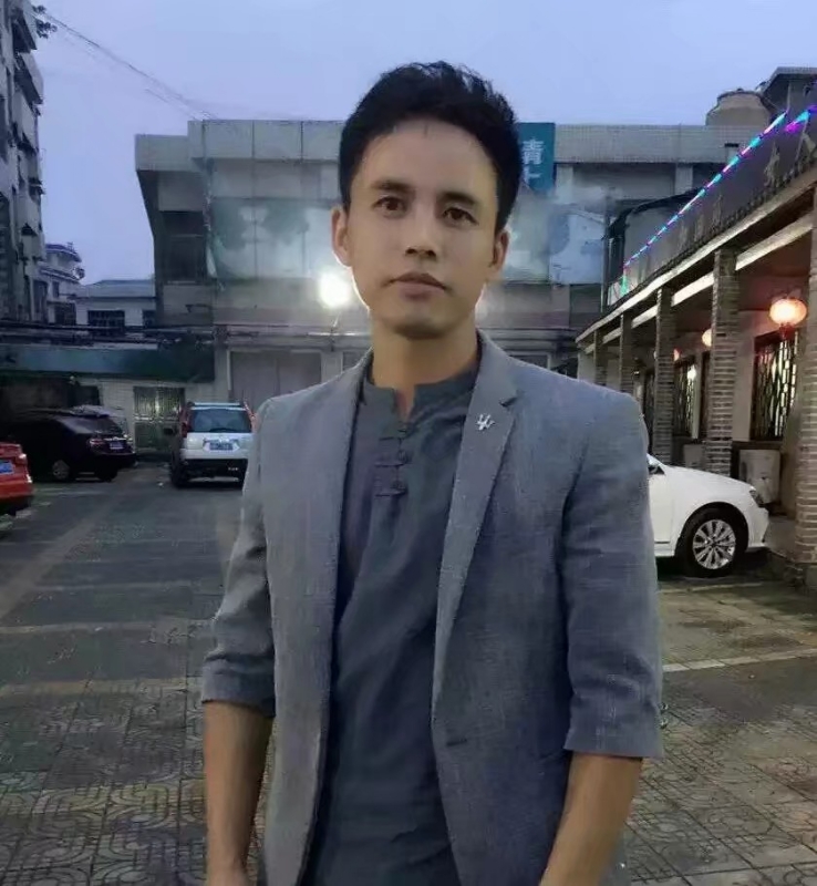 华谢的第一张照片--厦门相亲服务中心