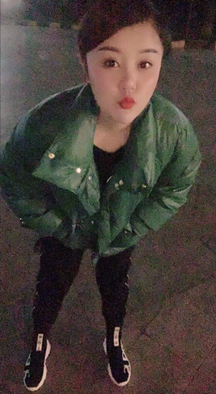 杨乔依的第一张照片--厦门相亲服务中心