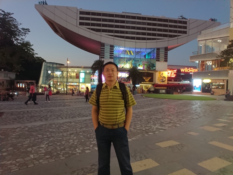 人间四月天的第一张照片--厦门相亲服务中心