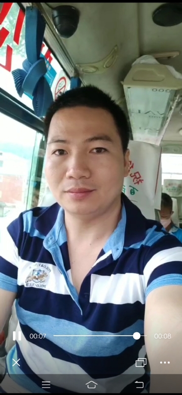恋人未满的第一张照片--厦门相亲服务中心