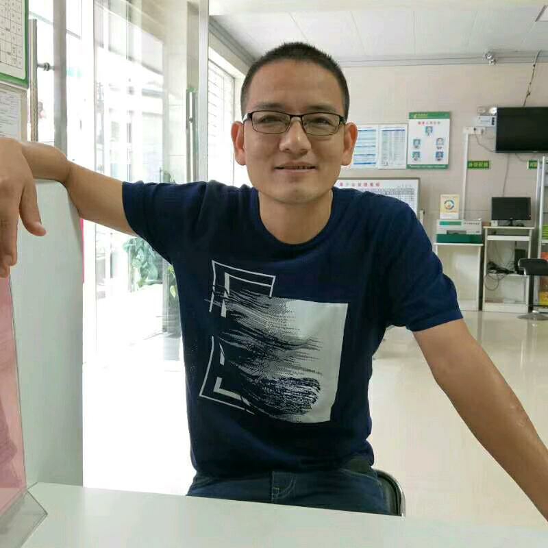 人生就像高尔夫的第一张照片--厦门相亲服务中心