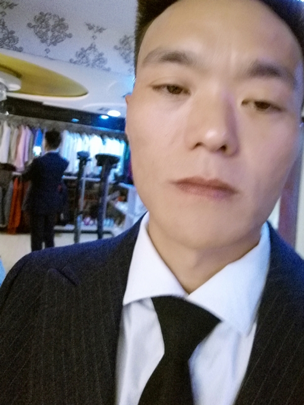 醉酒的蝴蝶的第二张照片--厦门相亲服务中心