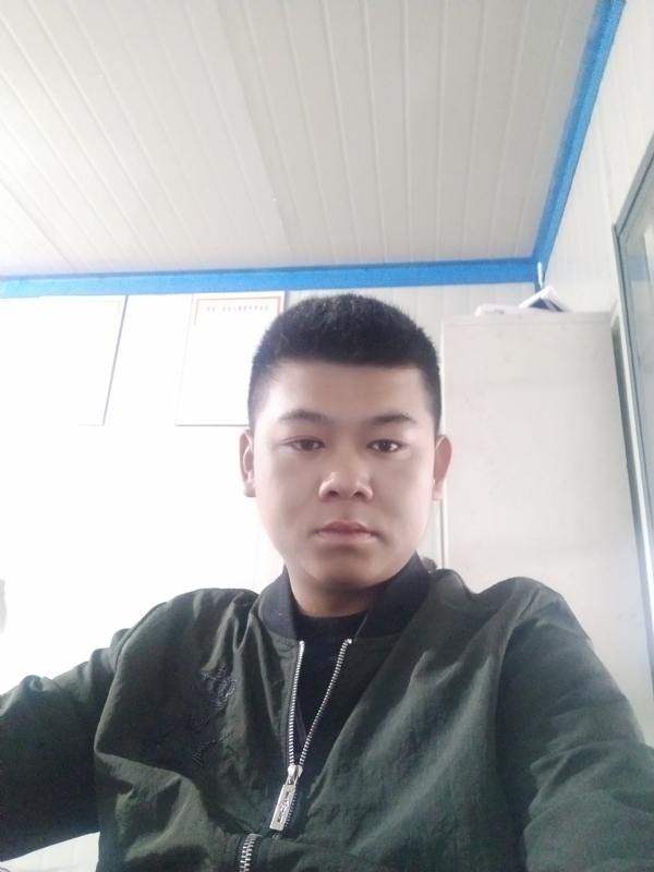 少校的第一张照片--厦门相亲服务中心