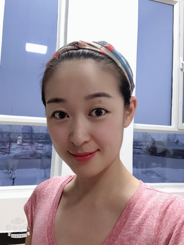 浅笑的第一张照片--厦门相亲服务中心