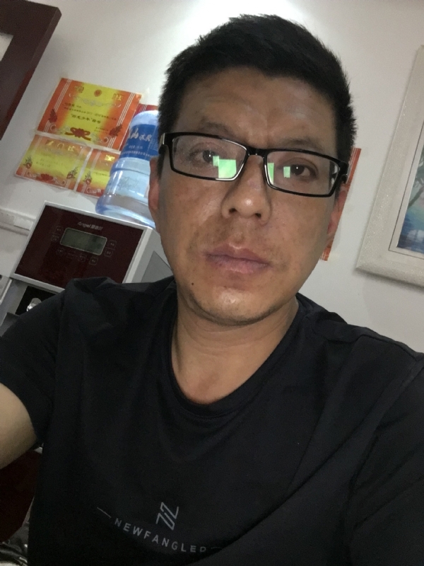 牵手的第三张照片--厦门相亲服务中心