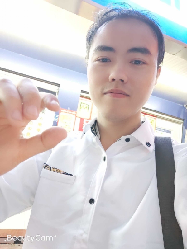 开心就好的第一张照片--厦门相亲服务中心