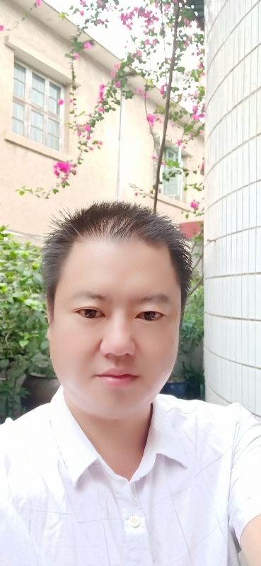 陈欢翔的第一张照片--厦门相亲服务中心