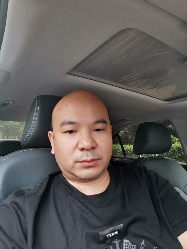 爷们已经老了的第一张照片--厦门相亲服务中心