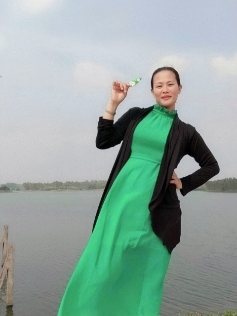 李梅的第二张照片--厦门相亲服务中心