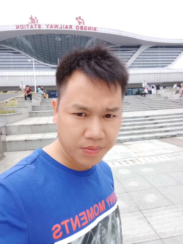 笑对人生的第一张照片--厦门相亲服务中心