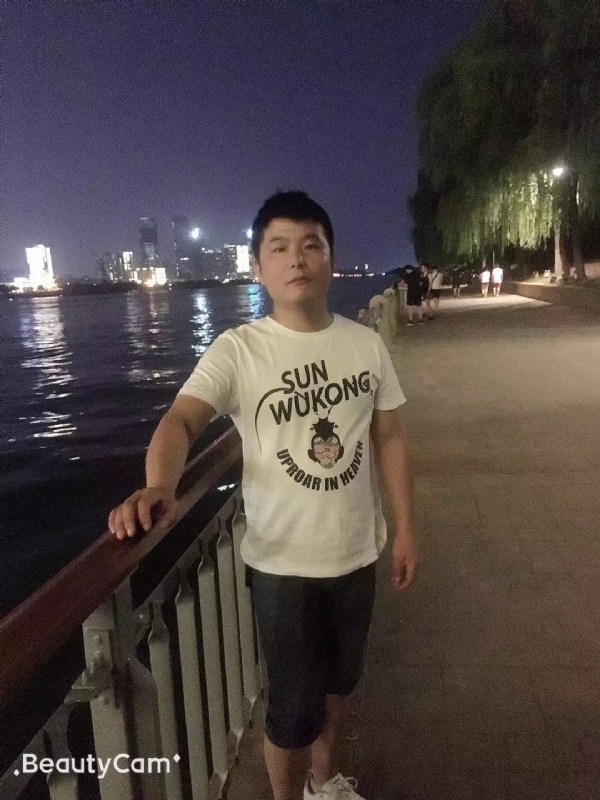 古月的第一张照片--厦门相亲服务中心