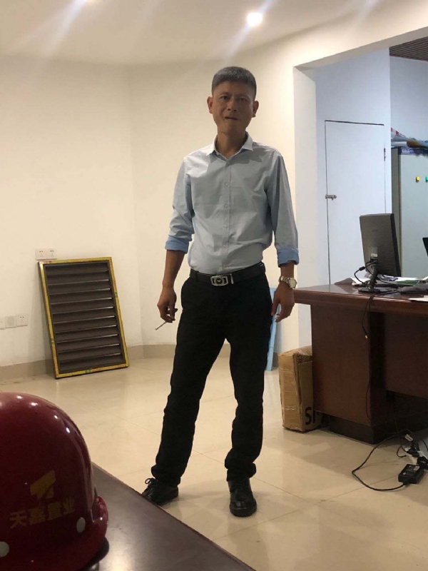 郁闷之中的第一张照片--厦门相亲服务中心