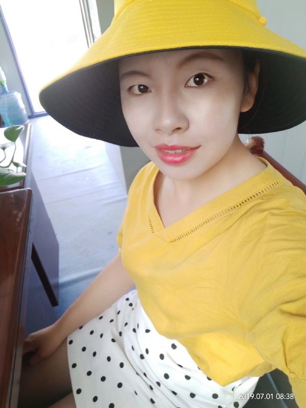 依若萱的第一张照片--厦门相亲服务中心