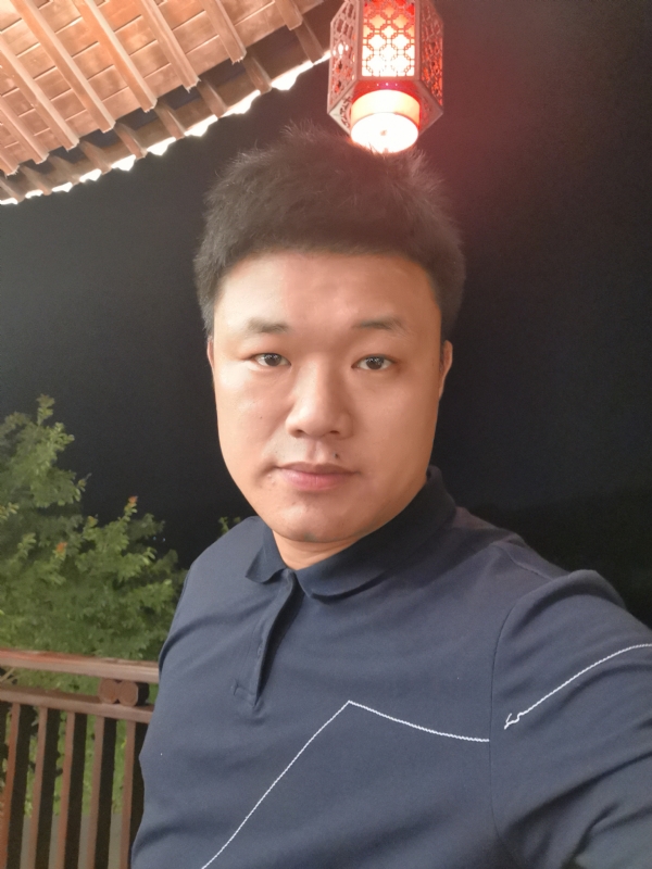 耿直boy的第一张照片--厦门相亲服务中心
