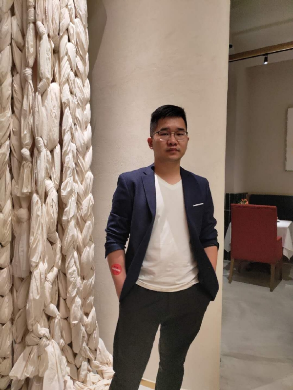 在路上的第二张照片--厦门相亲服务中心