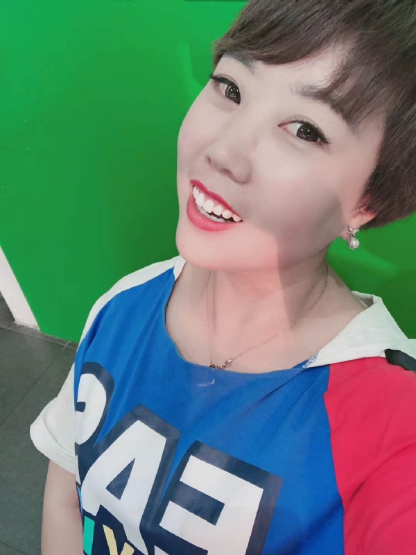 青青子衿的第一张照片--厦门相亲服务中心