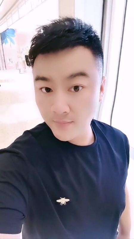 微风徐徐的第一张照片--厦门相亲服务中心
