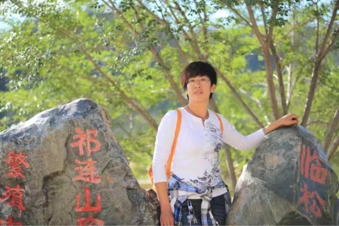 弱水河边青春草的第一张照片--厦门相亲服务中心