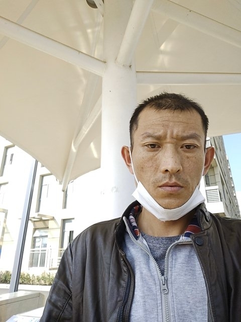 孤狼的第一张照片--厦门相亲服务中心